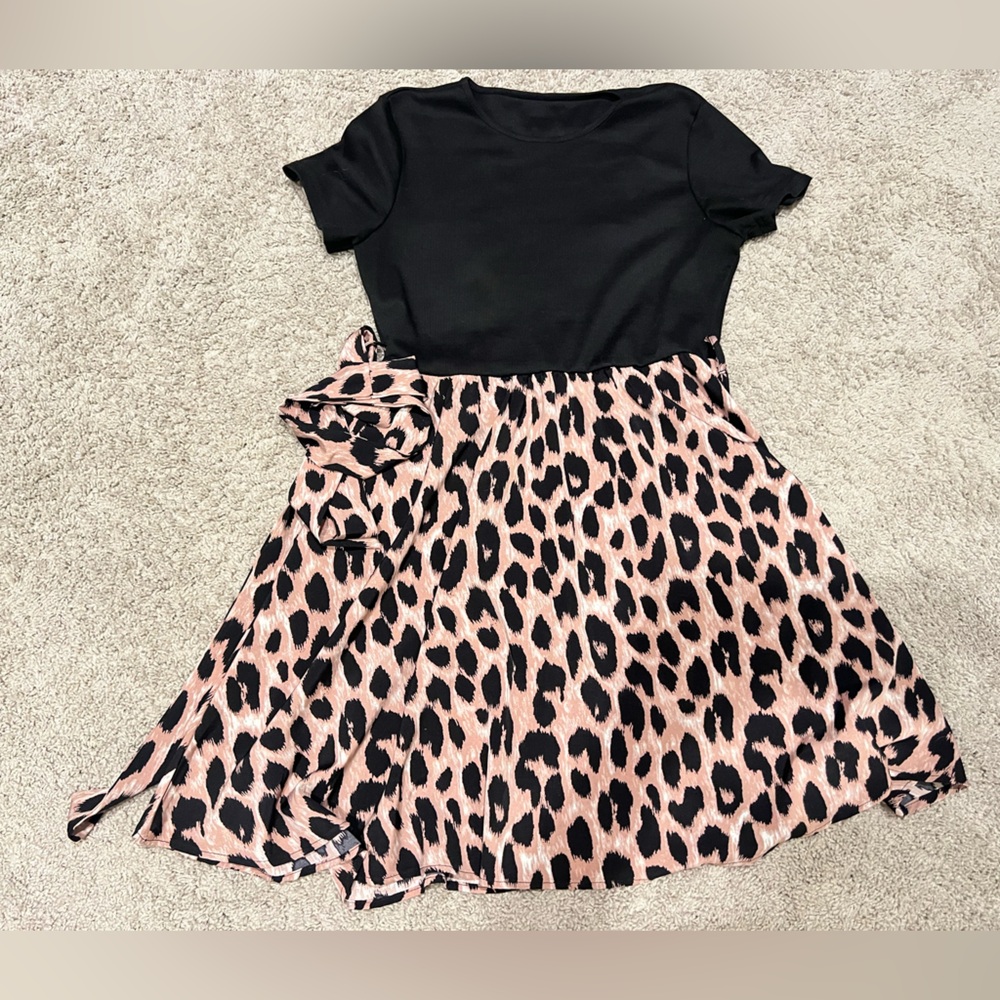 Cute cheetah tshirt dress with belt